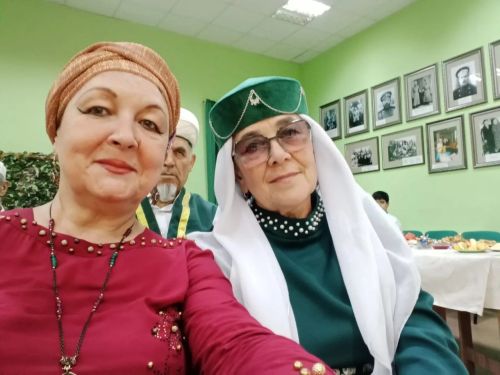 Лениногорскиның «Чишмә» берләшмәсе вәкилләре Разим Вәлиуллинны искә алу чарасында катнашты