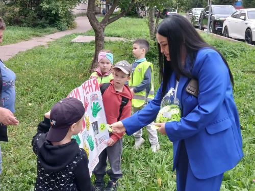«Иң кыйммәтлесе турында онытма!»: Лениногорскида  балаларның иминлеге буенча акция узды