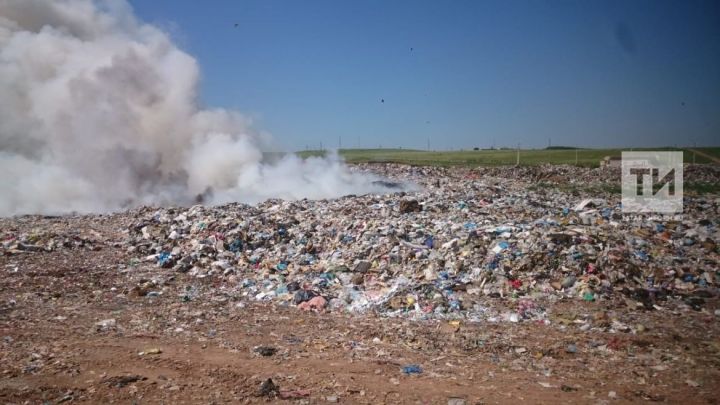 Лениногорск районында төтенләп утырган чүплеккә 1,5 мең кубометр туфрак сипкәннәр