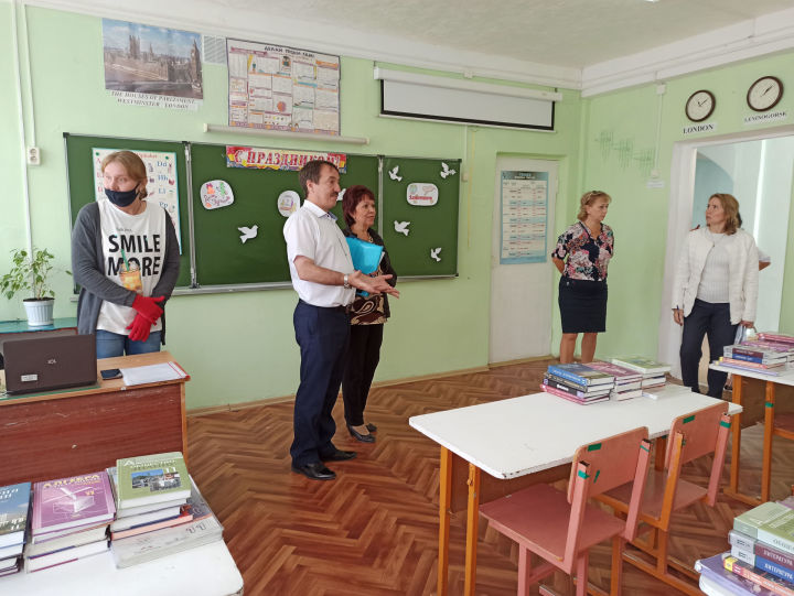 Лениногорск мәгариф учреждениеләренең яңа уку елына әзерлеге тикшерелде