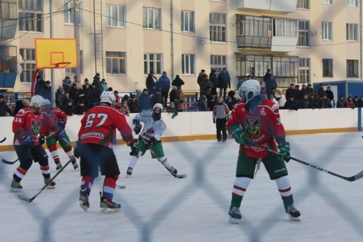 Лениногорскида  хоккей матчы була