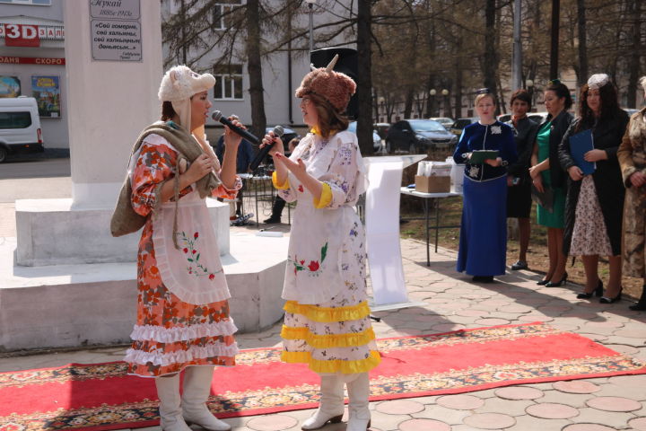 Лениногорскилылар Тукай янына килде (+фотолар)