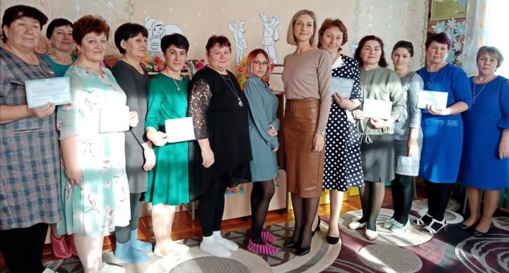 Райондагы авыл тәрбиячеләре тәҗрибә уртаклашты