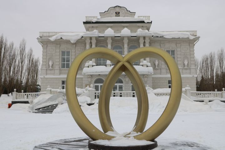 Лениногорск ЗАГС бүлегендә туйлар гөрләде