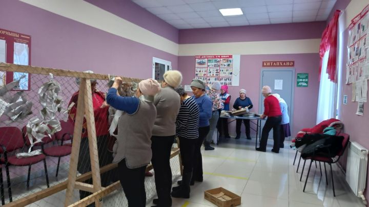 Зәй-Каратай халкы яхшы гамәлгә: маскировка челтәре үрүгә алынды