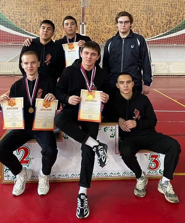 Лениногорскиның «Форпост» яшьләре хәрби-гамәли республика Спартакиадасында катнашты (+фотолар)