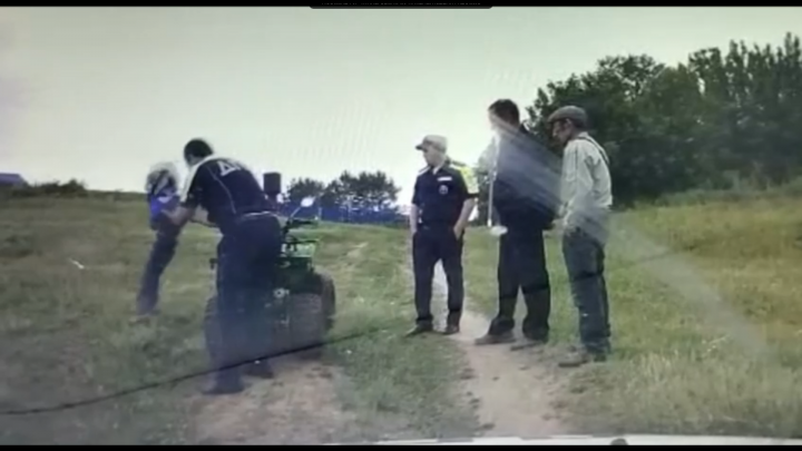 Татарстан районында юл инспекторлары квадроцикл белән идарә иткән 4 яшьлек баланы туктаткан (+видео)