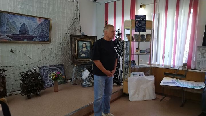 Лениногорскиның Туган якны өйрәнү музеенда рәссам-фантаст Евгений Завитневичның күргәзмәсе ачылды (+фотолар)