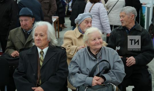 Лениногорск районында 3200дән артык пенсионер- әти-әни пенсиягә өстәмә түләү ала