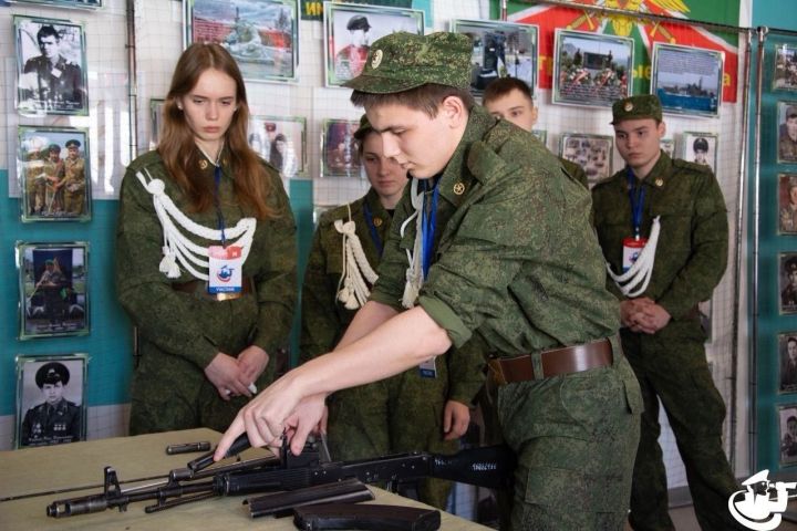 Лениногорск студентлары «Адмирал» хәрби-патриотик уенда катнашты (+фотолар)