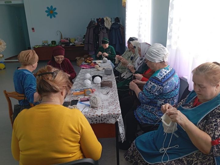 Кирлегәчтән Әлфия Галимова: чит якларда йөрүче солдатларга өй җылысы белән бүлешәбез