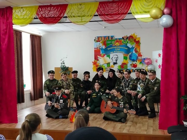Зеленая Роща мәктәбендә «Без — Ватанны саклаучылар» муниципаль уен узды (+фотолар)