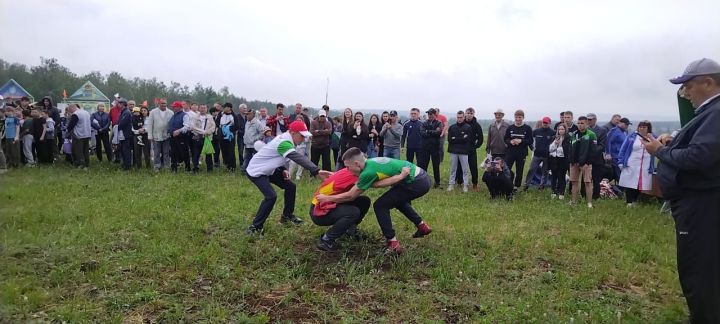 Лениногорск Сабан туеның абсолют батыры кем? (+ бүләкләнүче көрәшчеләр фотолары)