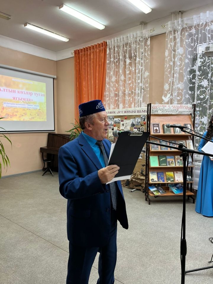 Лениногорскиның «Чишмә» иҗат берләшмәсе көз айларының иҗат җимешләре белән  әдәби кичәдә катнашты  (+фотолар)