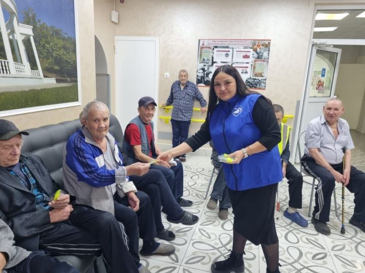 Лениногорск шәһәре һәм районы юллары иминлеге сагында торучылар картлар һәм инвалидлар йортында очрашу үткәрде