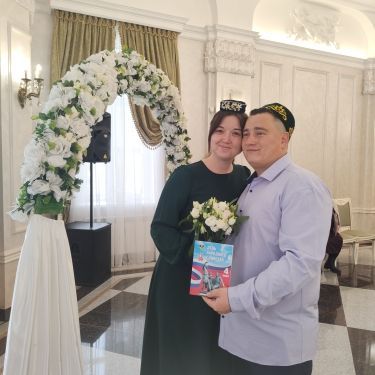 Лениногорск ЗАГС бүлегендә Илнар һәм Лия Минһаҗевлар татар милли стилендә никахлашу тантанасы үткәрделәр