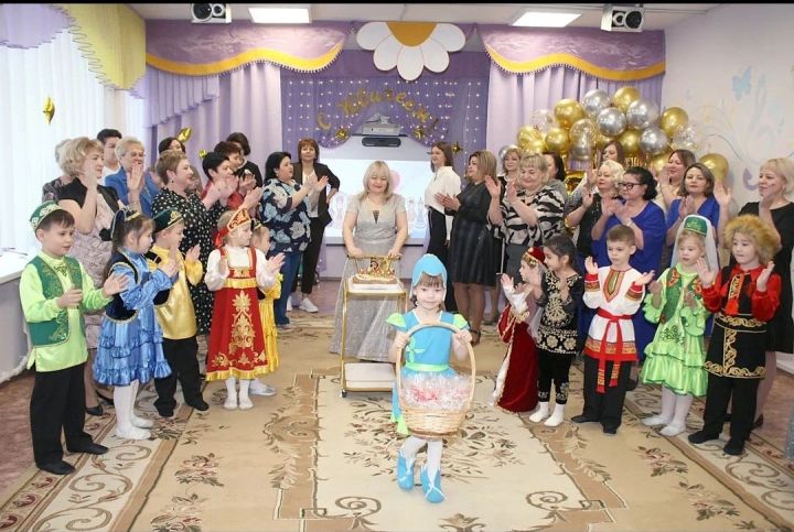 Лениногорскиның 15нче балалар бакчасы 50 еллыгын билгеләп үтте