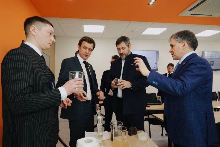 Лениногорскига эш визиты белән  Татарстан промышленность һәм сәүдә министры Олег  Коробченко килде