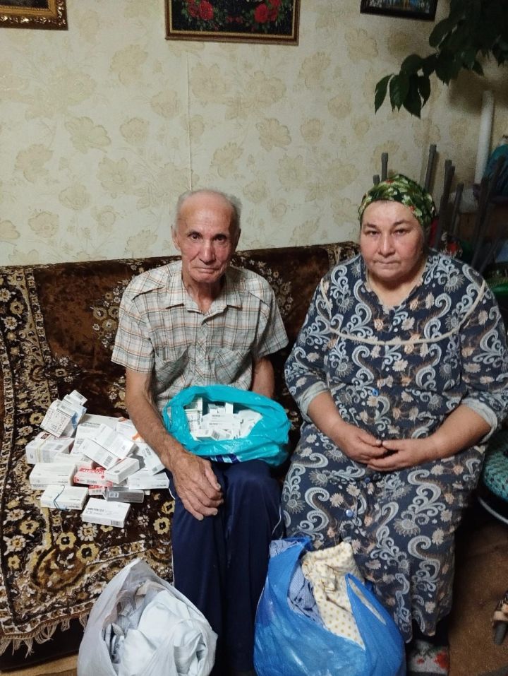 Ару белмәс куллары аша – никадәр ярдәм: Керкәле авылыннан Рәйсә апа хәрби операциягә ярдәм итә