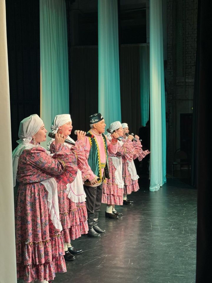 Лениногорск Мәдәният сараенда «Моңлы яз» татар концерты узды