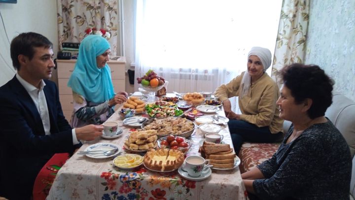 Якташыбыз Кәримә Хәлфетдинова: «Бүгенге нигъмәтләрне әти белән әнигә күрсәтергә иде»