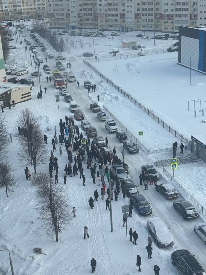 Түбән Камада лицей укучысы җыештыручыга һөҗүм иткән