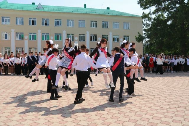Мәктәпләрдә соңгы кыңгырау 26 майда узачак