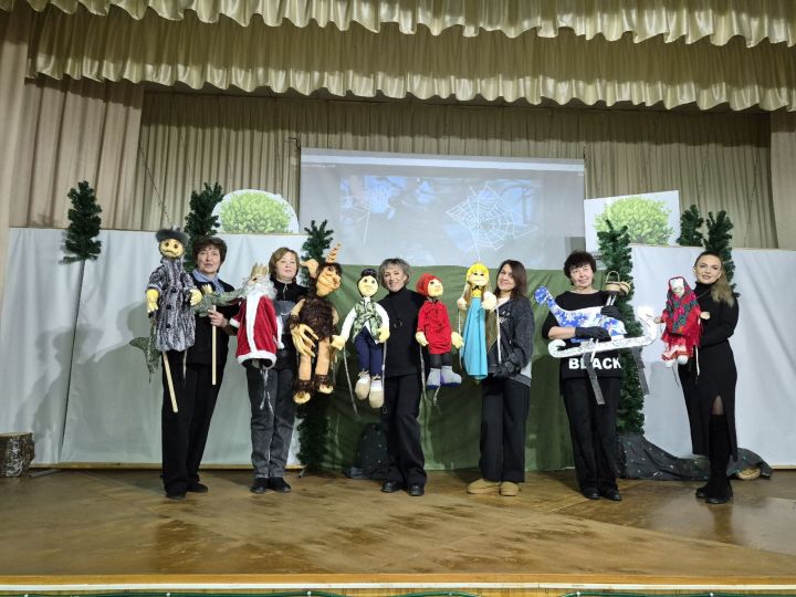 Шөгер мәдәният йорты курчак театры балаларга зур бүләк ясады