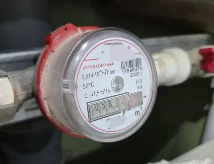 Лениногорскида 1 апрельдән 15 апрельгә кадәр кайбер күпфатирлы йортларда су счетчикларын тикшерәчәкләр (+адреслар исемлеге)