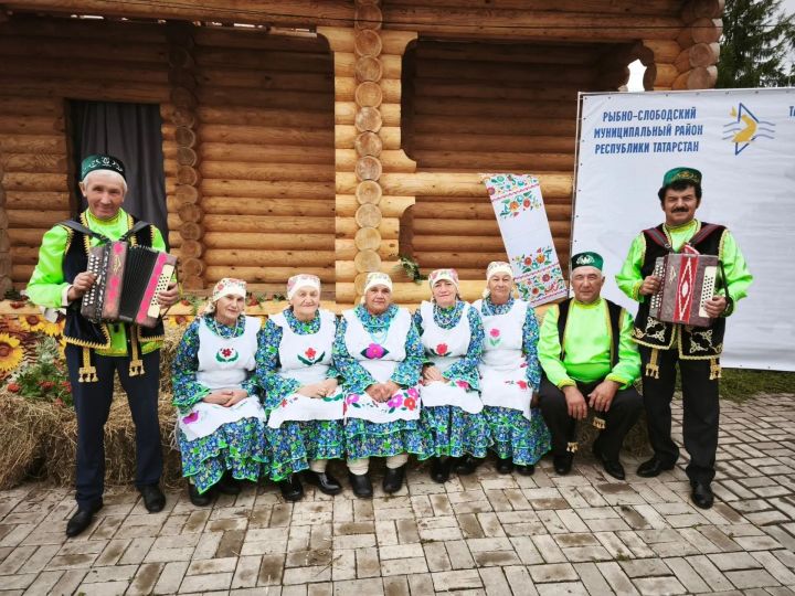 Кирлегәчнең «Ихлас» фольклор ансамбле Балык Бистәсеннән Диплом белән кайтты