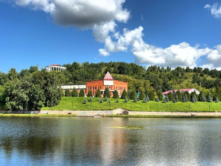 Лениногорскига 30 августта татар эстрадасы һәм Мәскәү артистлары килә ( бәйрәм программасы)