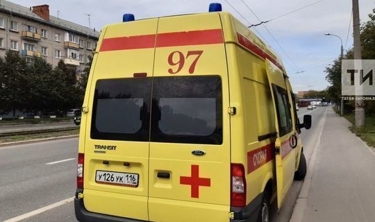 Гөлназ Асаеваның әнисе кыяр тозлап хастаханәгә эләккән